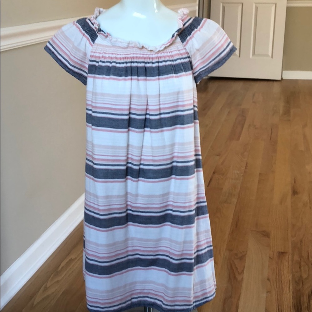 Beach lunch lounge off the shoulder dress small